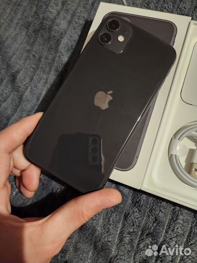 iPhone 11, 64 ГБ