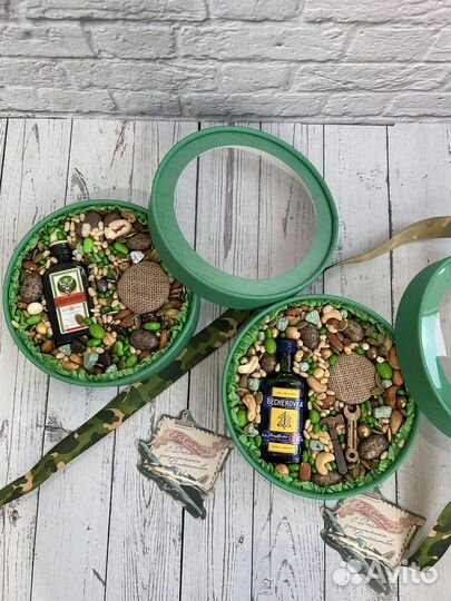 Подарок мужчине, вкусный букет