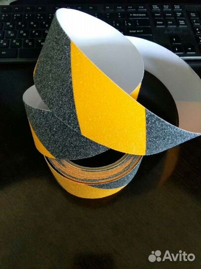 Лента противоскользящая. Зеленоград