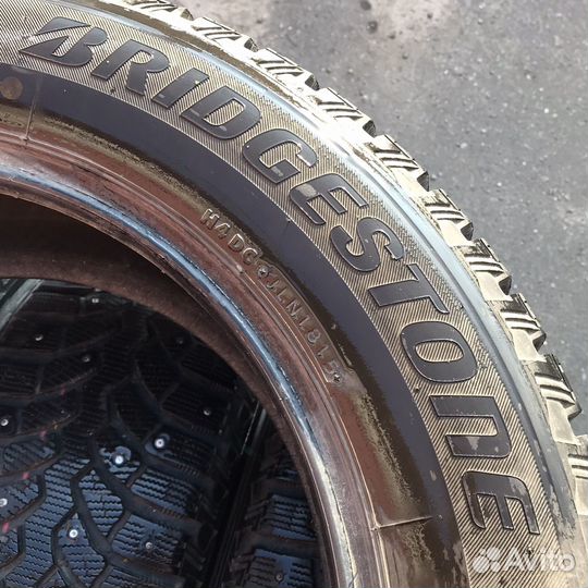 Bridgestone Blizzak Spike-01 235/60 R18 107T