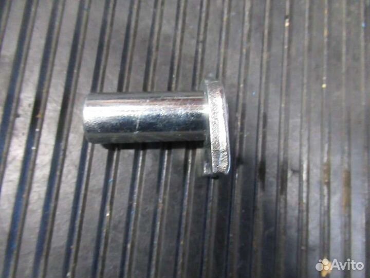 Палец тяги рулевой komatsu 11,8t 20-21