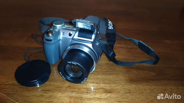 Фотоаппарат Sony Cyber-shot DSC-H2