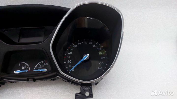 Панель приборов Ford Focus 3 iqdb 2016