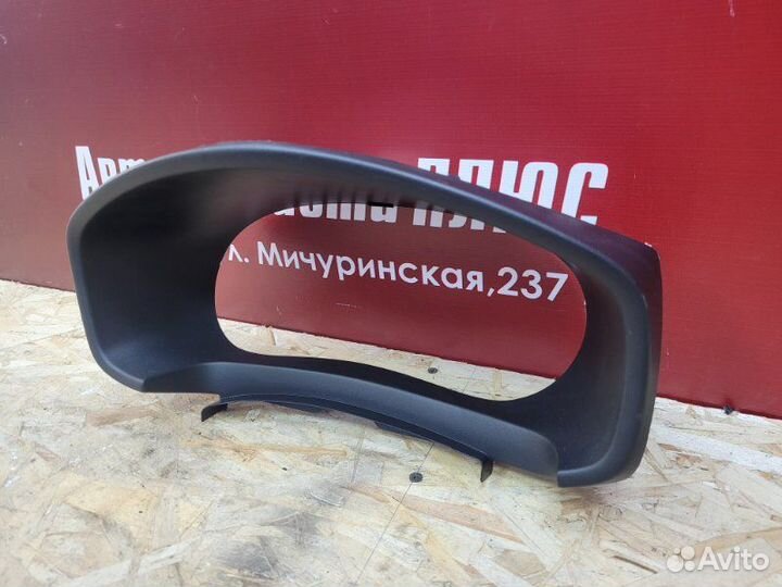 Козырек щитка приборов Renault Logan