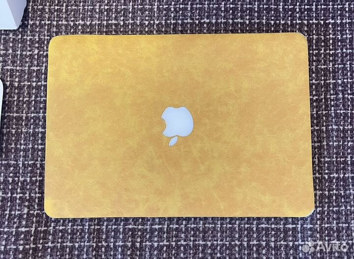 Apple MacBook Pro 13 2015 (256 гб)