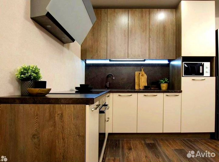 Кухонный гарнитур угловой в потолок на заказ