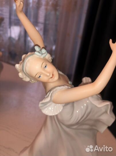 Статуэтка танцовщица германия
