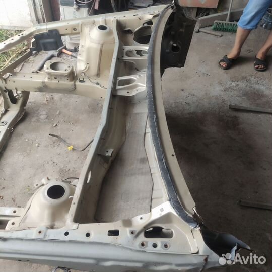 Передняя часть Шевроле Лачетти (хетчбэк)