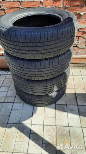 Bridgestone Dueler H/P Sport 215/65 R16