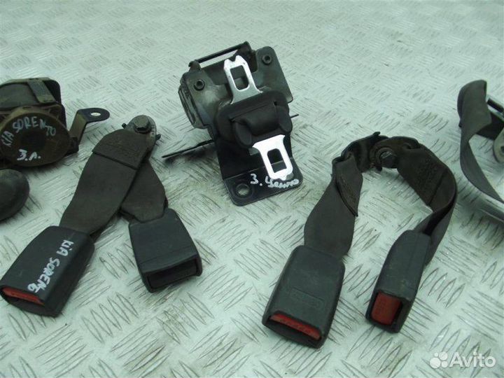 Ремень безопасности задний Kia Sorento 1 BL 2.5