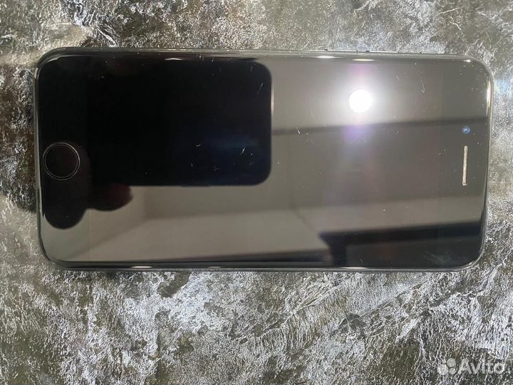 iPhone 7, 32 ГБ