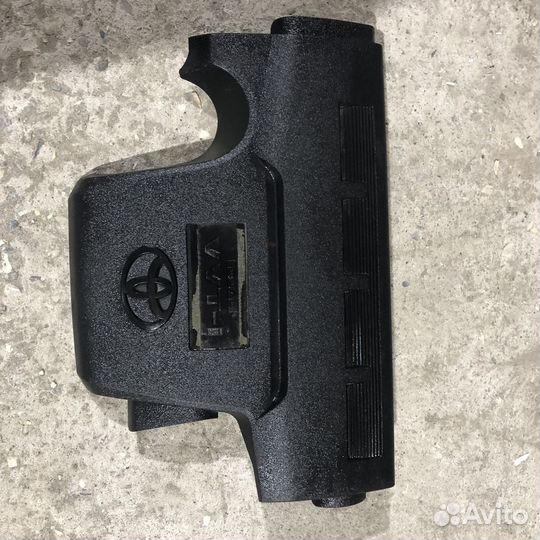 Крышка мотора 2.5 toyota camry v55