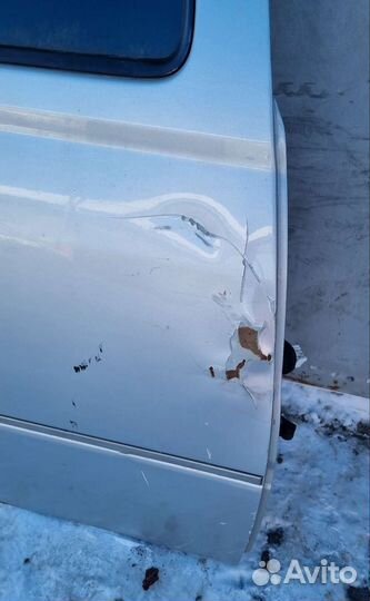 Задняя правая дверь под ремонт