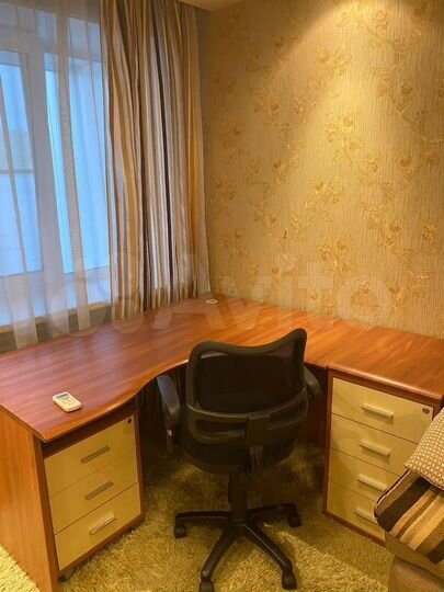 2-к. квартира, 57 м², 8/10 эт.