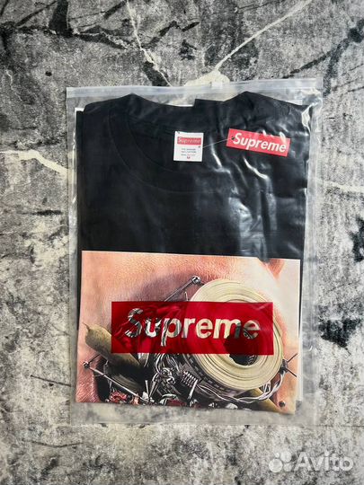 Футболка Supreme