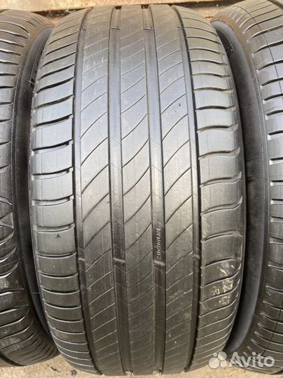 Michelin Primacy 4 235/45 R17 97W