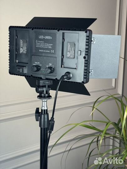 Видеосвет LED 600 + штатив