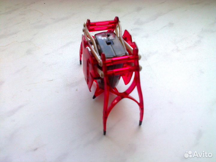 Робот игрушка