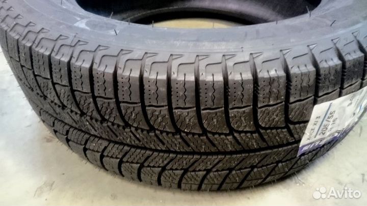 Michelin X-Ice 3 235/40 R18 95H