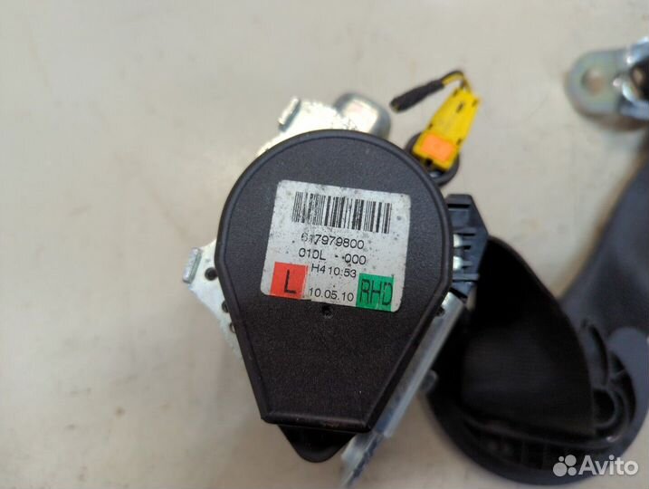 Ремень безопасности левый передний Volkswagen Golf 6, 2010