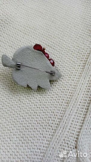 Брошь ручной работы Рябина