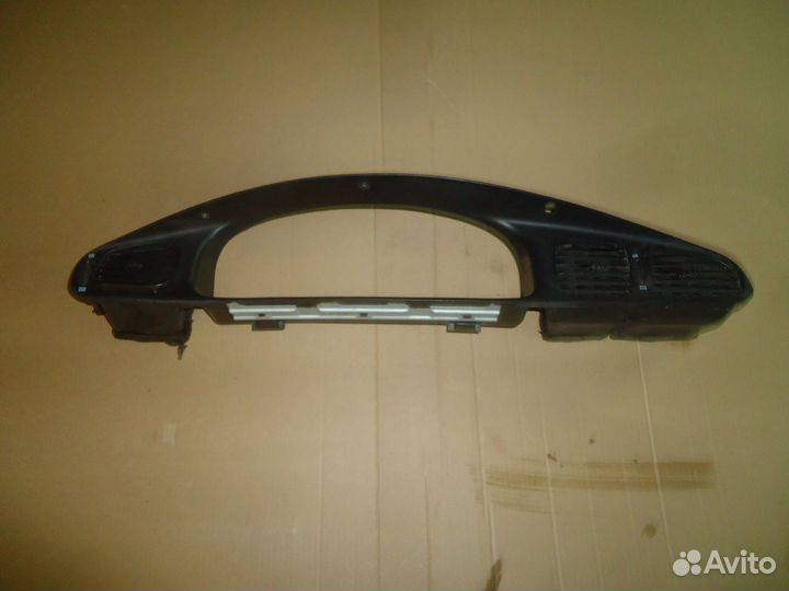 Накладка щитка приборов Hyundai Sonata 3