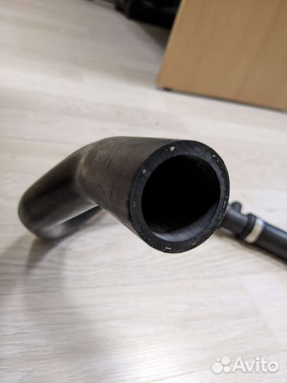 Шланг системы охлаждения Mondeo 4 1570799, 1798227