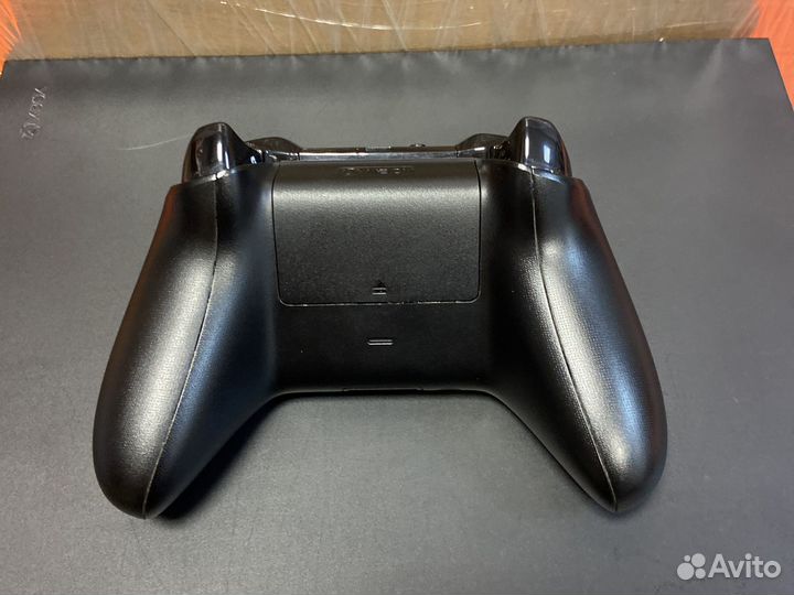 Игровая приставка xbox one x 1tb