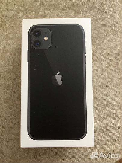 Зарядное устройство на iPhone 11