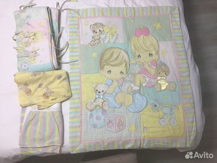 Спальный комплект пастельного белья для малыша