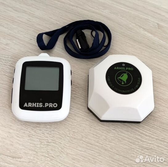 Кнопка вызова персонала и часы пейджер Поясной