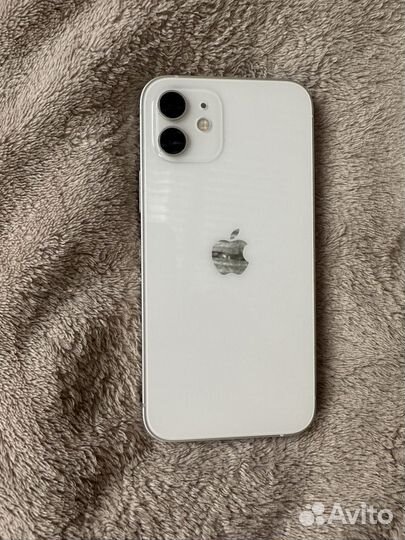 iPhone 12, 64 ГБ