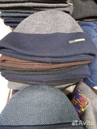 Вязаная шапка мужская