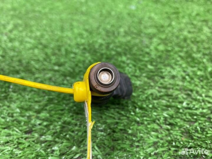 Форсунка топливная Hyundai Elantra 3 XD