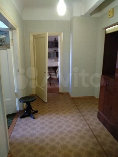 2-к. квартира, 50 м², 2/4 эт.