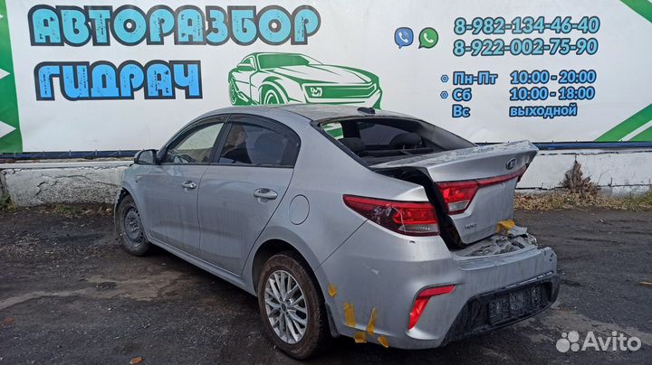 Накладка правая Kia Rio 4 84780H0000