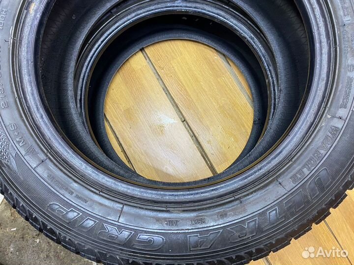 Goodyear UltraGrip 215/60 R17