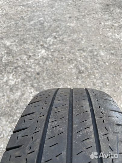 Michelin Agilis 195/70 R15 104R