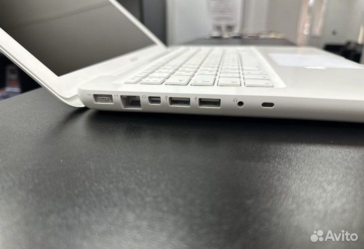 Apple MacBook Air 13 2010