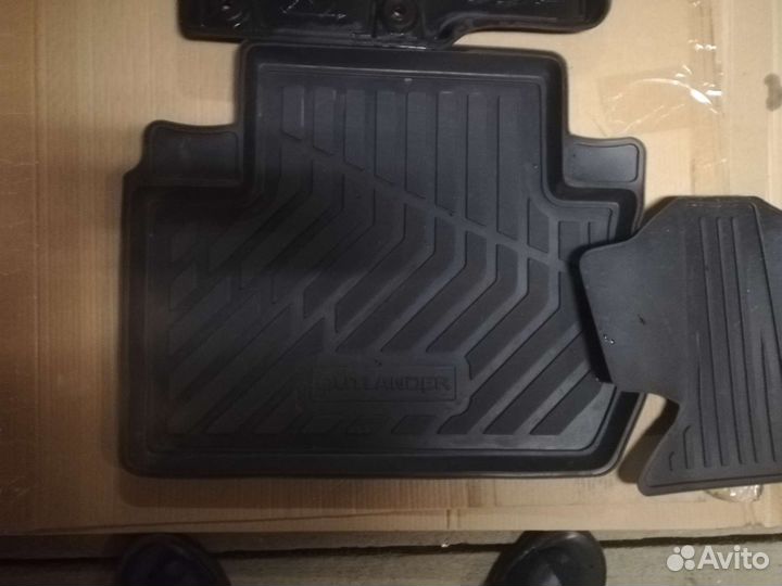 Продаю автомобильные коврики