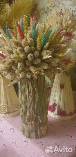 Снопики из отбеленной пшеницы, с лавандой