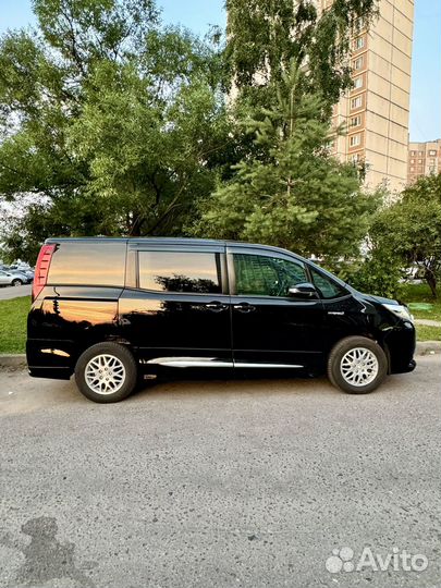 Toyota Noah 1.8 CVT, 2014, 146 000 км