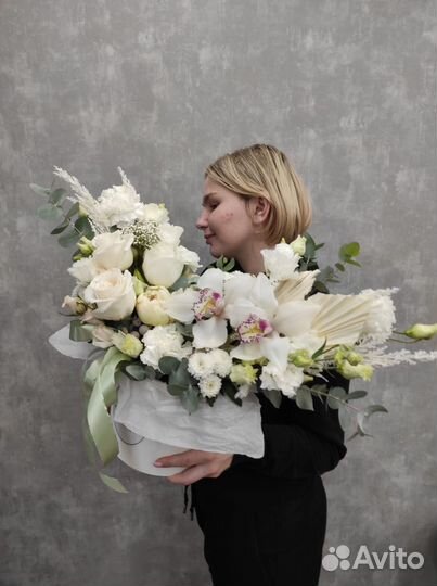 Коробка VIP цветов Букет розы голландия экзотика