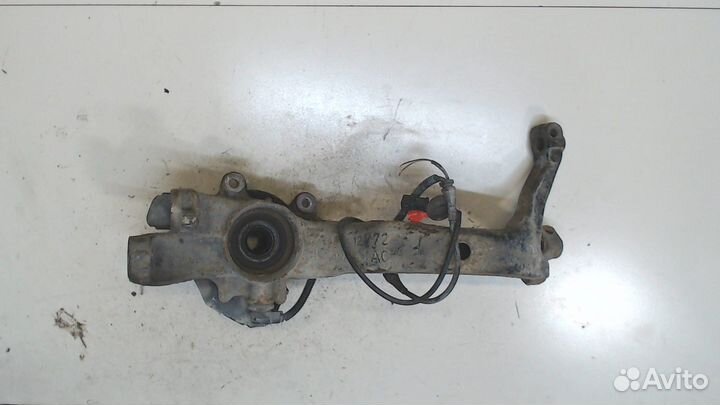 Ступица (кулак, цапфа) Volkswagen Passat 5, 1997