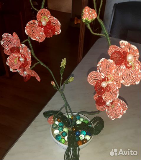 Орхидея из бисера