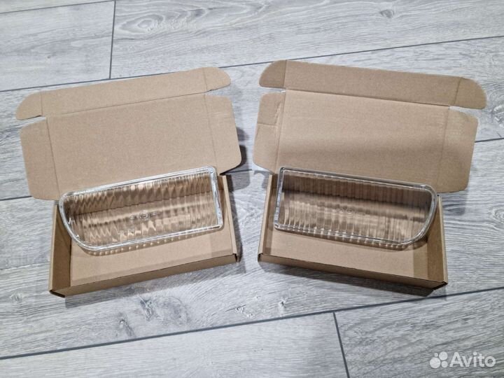 Стекло противотуманной фары (L/R) Audi 100 C4