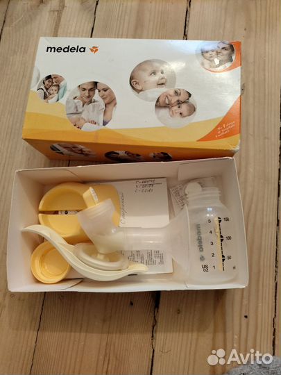 Молокоотсос medela ручной