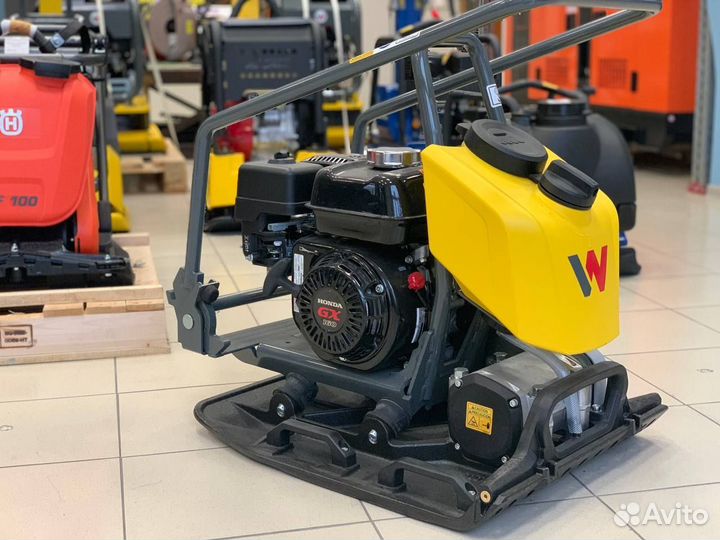 Бензиновая виброплита Wacker Neuson BPS 1550 Aw