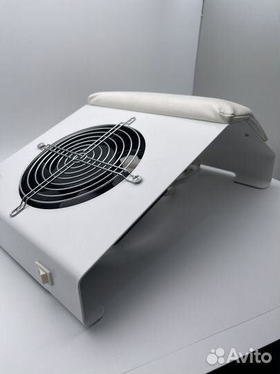 Пылесос маникюрный, вытяжка маникюрная