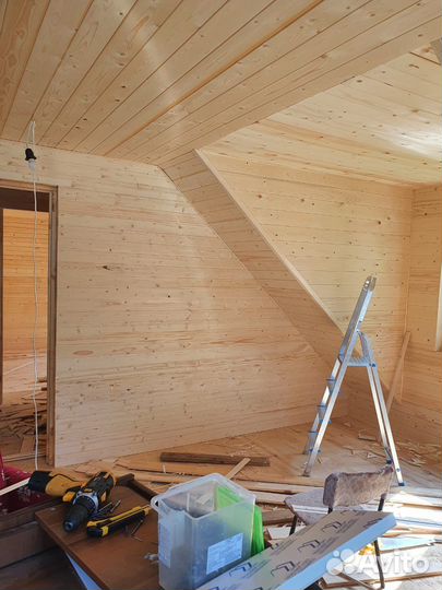 Бригада строителей